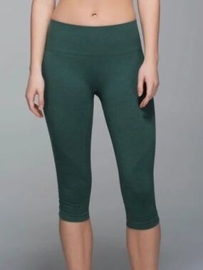 lululemon athletica Dark Green Cropped High-Rise Leggings